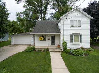 235 Kekoskee St, Mayville, WI 53050