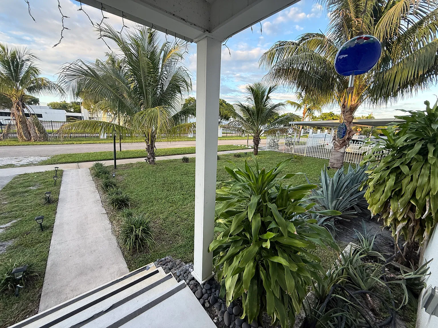 4 bed, 1260 sqft, $4,200 — Photo 2
