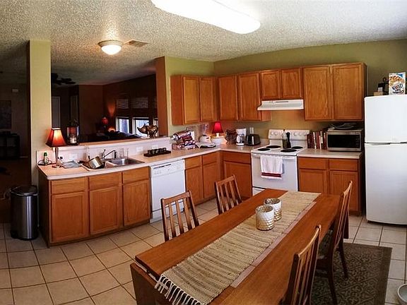 4th image of 3725 Cattlebaron Dr