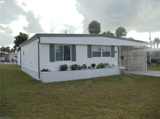 37 Derhenson Dr, Naples, FL 34114