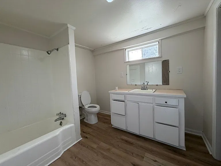 918 Darlington Way SW — Photo 18