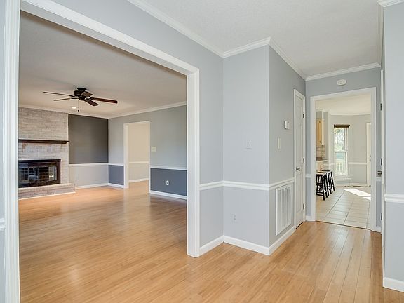 4th image of 4630 Peavine Ct