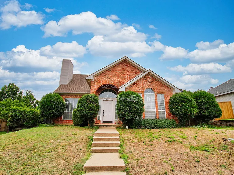 8435 Creekside Cir — Photo 2