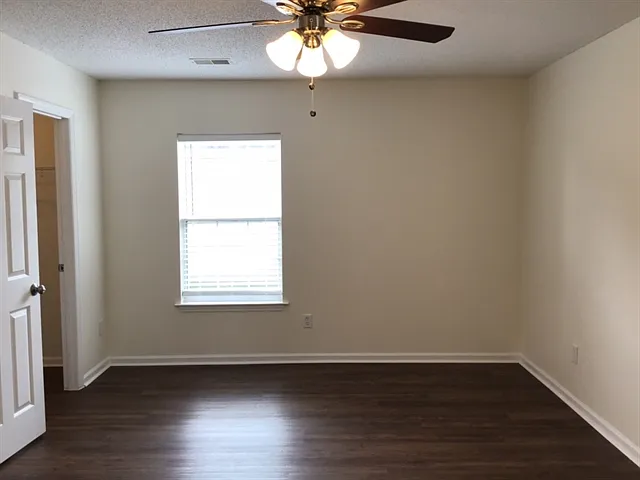 135 Tyron Rd — Photo 10