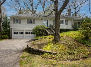 10 Plymouth Rd, Winchester, MA 01890