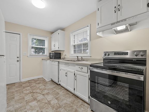 2nd image of 443 Gary Hills Dr