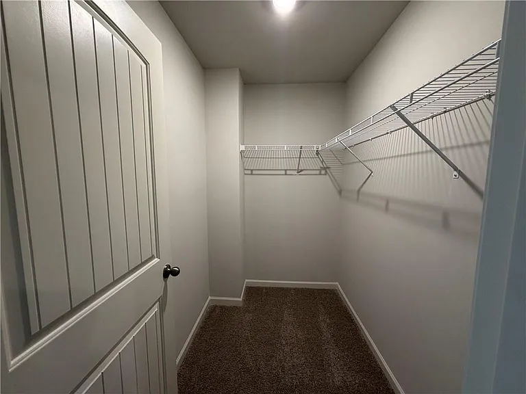 36 Berryville Dr — Photo 12