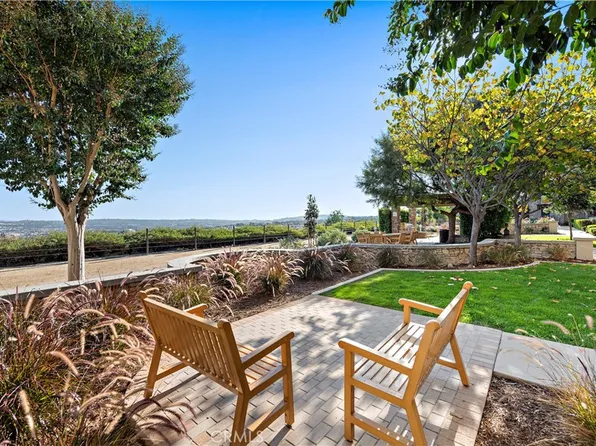 64 Meridian Dr, Aliso Viejo, CA 92656