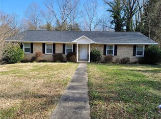 2905 Springhaven Dr, Winston Salem, NC 27103