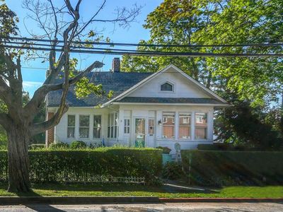18 Lawrence Ave, Bay Shore, NY, 11706