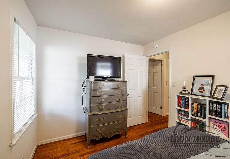 2021 S Lumpkin St — Photo 16