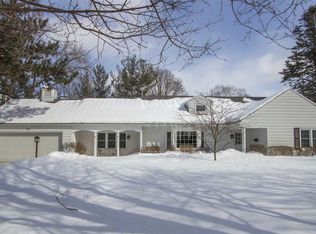 191 Hampshire Rd, Waterloo, IA 50701