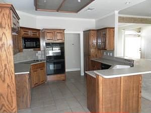3rd image of 2101 Briarwood Dr