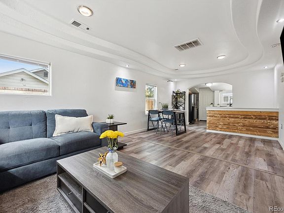 5th image of 208 Knox Court