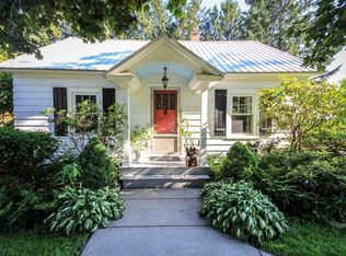 19 Lakehill Rd, Ballston Lake, NY 12019