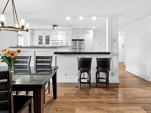 3rd image of 3990 Bow Rd