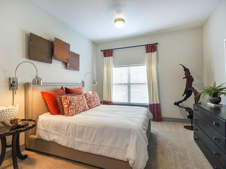 Sorrel Fairview Bedroom
