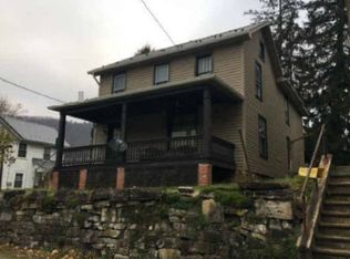 459 Long Run Rd, Mill Hall, PA 17751
