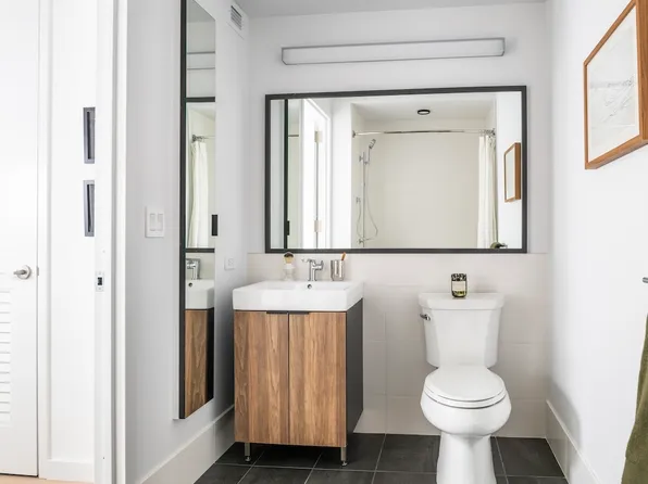 1-15 57th Avenue image 4 of 20