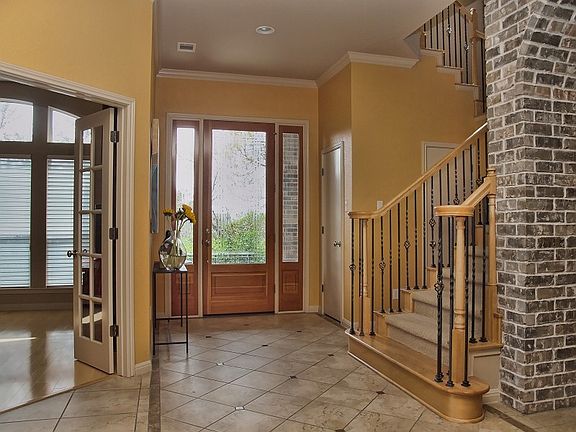 5th image of 4500 Cat Mountain Dr