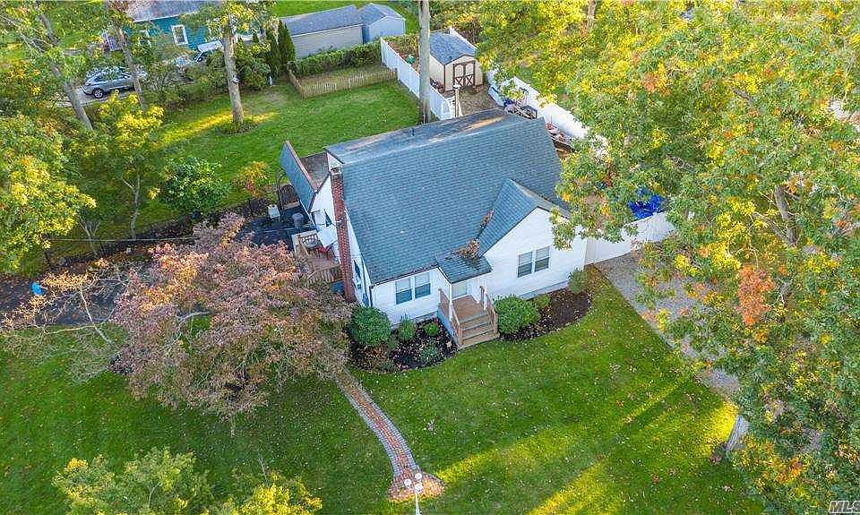 1st image of 14 Cedar Ave