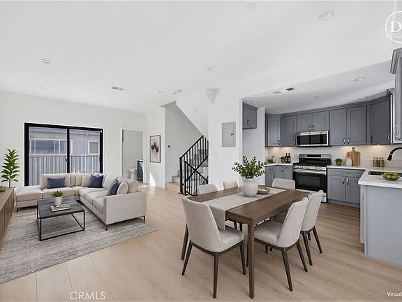 3rd image of 10156 Regent St