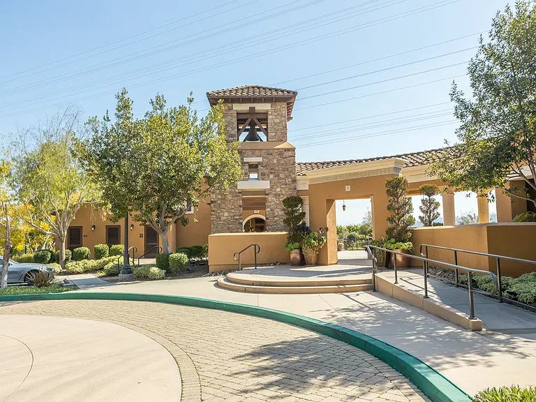 2802 Bellezza Dr — Photo 37