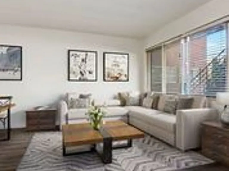 1115 S Atlantic St #11 — Photo 3