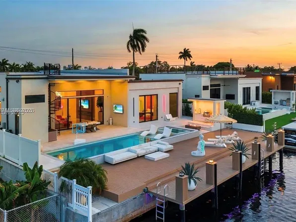 2225 NE 19th St, Fort Lauderdale, FL 33305