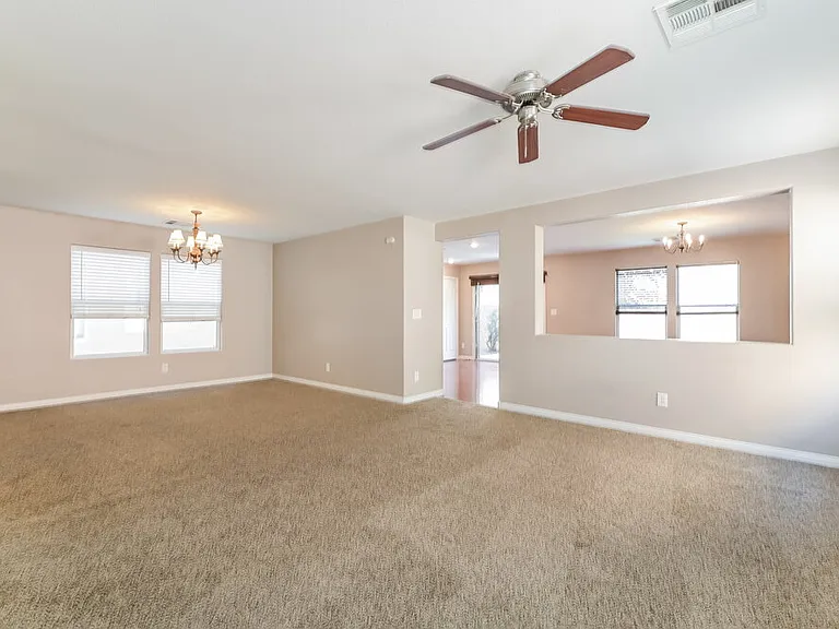 10012 Pelham Park Ave — Photo 6