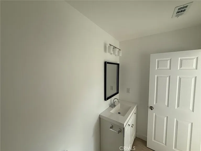 10172 Vena Ave — Photo 12