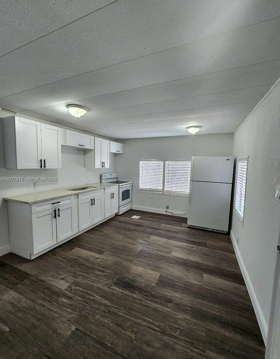 Garden Lake — Photo 2