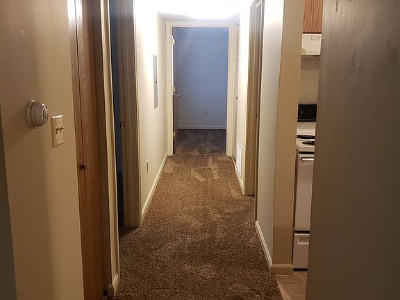 4th image of 1105 W 15th St #101-204