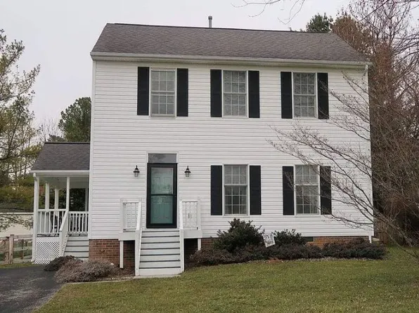 685 Tarrytown Rd, Christiansburg, VA 24073