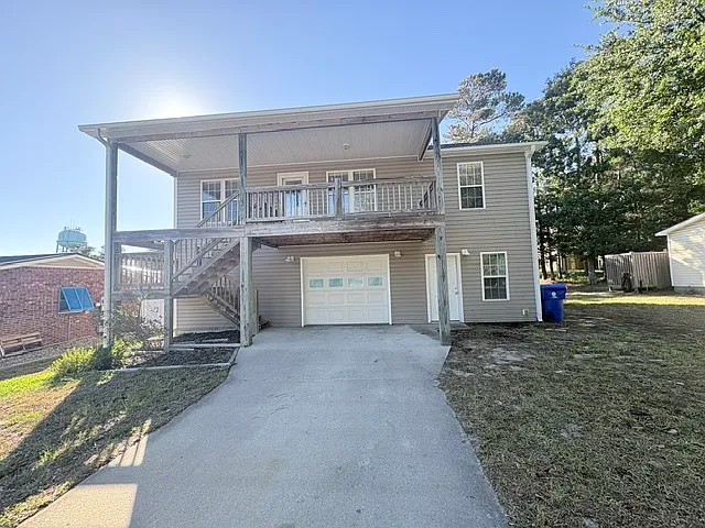 3 bed, 1716 sqft, $2,500 — Photo 1