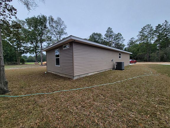 3rd image of 47 Cedar Hill Ct