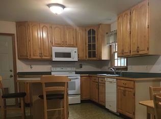 9 Thistlewood Dr, Queensbury, NY 12804