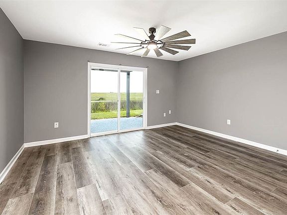 4th image of 303 Marshview Circle Dr Unit 303