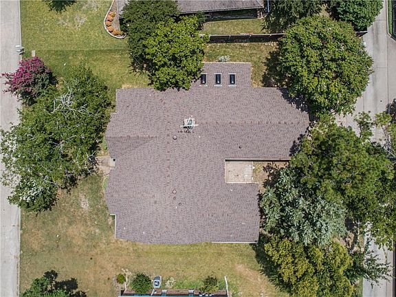 3rd image of 3425 Hightrail Ln