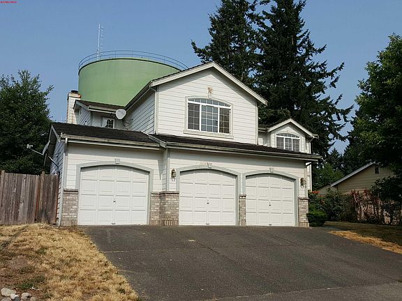 3rd image of 1328 57th Dr SE