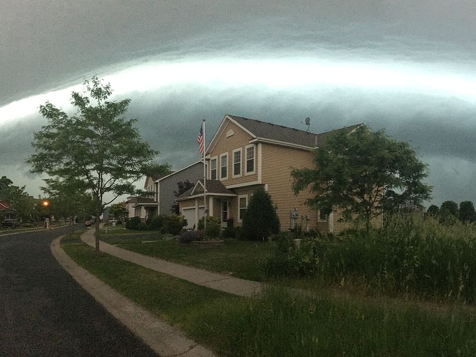 1st image of 6883 Lakewood Dr NE