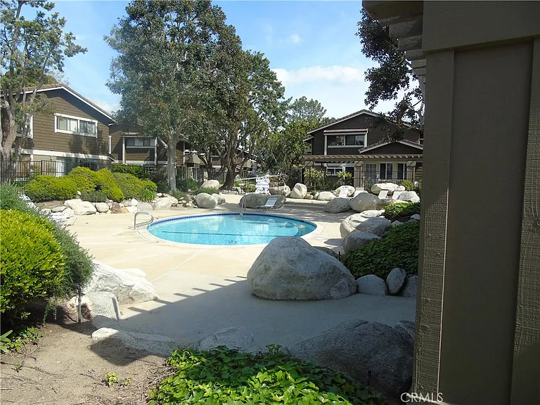 148 Streamwood — Photo 8