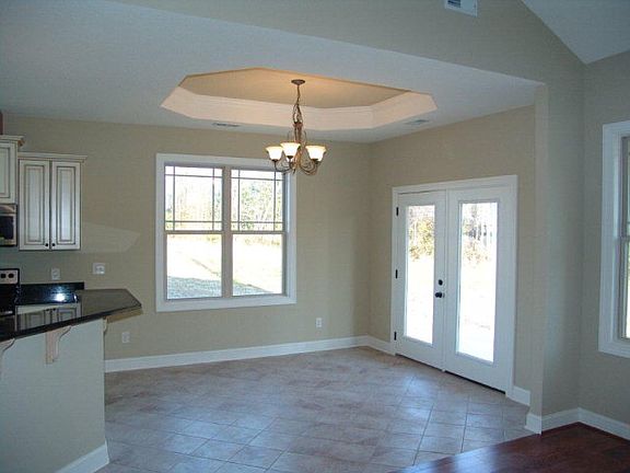 3rd image of 126 Dean Dr