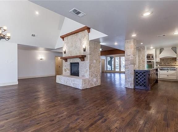 5th image of 569 Rocky Branch Ln