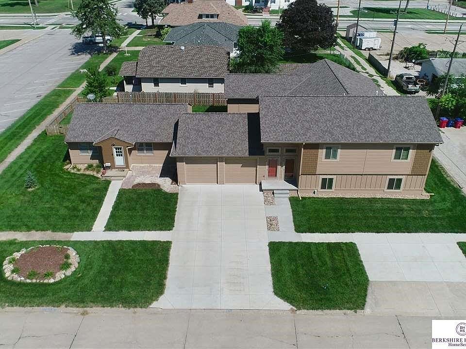 1st image of 248 W Grant St