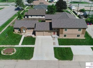 248 W Grant St, Papillion, NE 68046