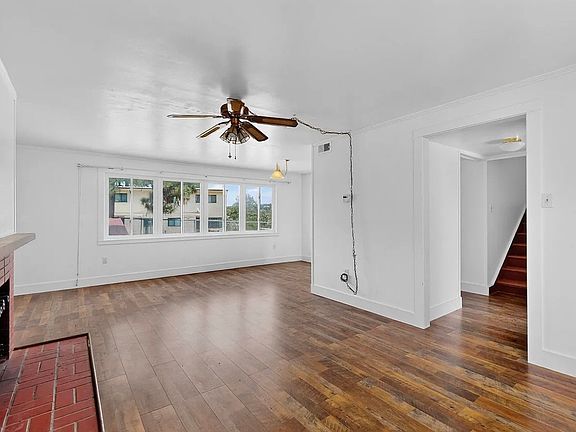 3rd image of 3216 Villa St #A