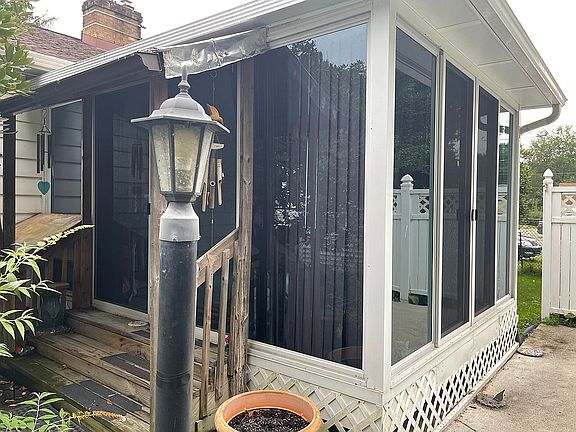 4th image of 2047 Orchard Dr