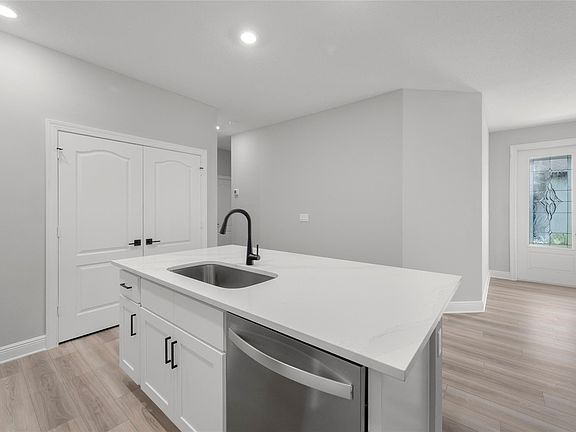 5th image of 1814 Gaiety Way