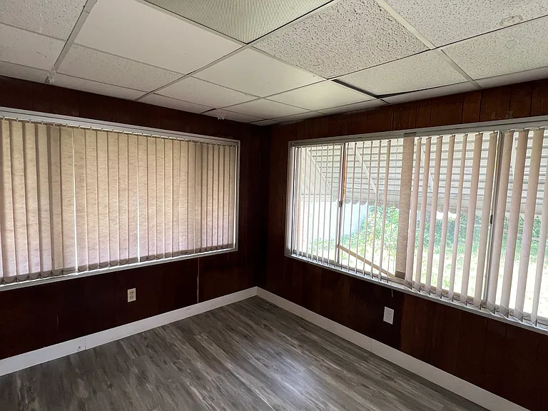 11915 E Granger Rd — Photo 12